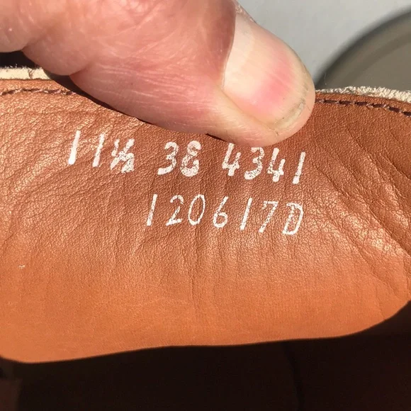 Allen Edmonds discovery suede used conditions 11.5/3E wide